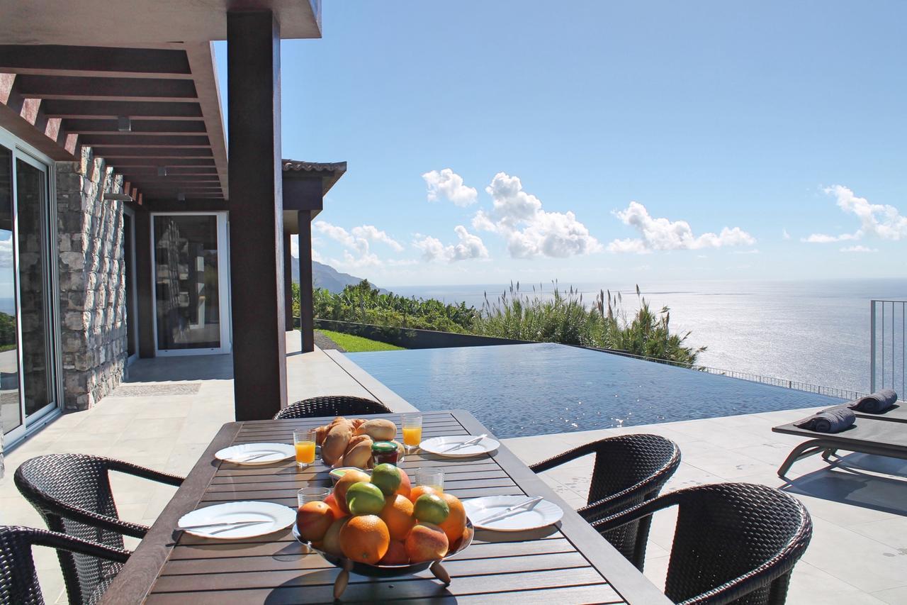 Ourmadeira - Cliffscape, Panoramic Seaviews Villa Estreito Da Calheta Luaran gambar