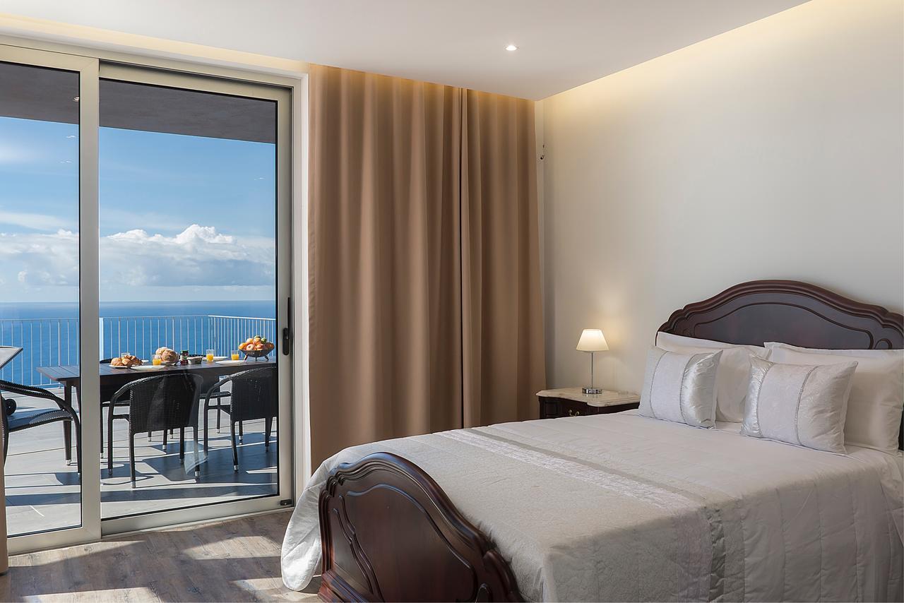 Ourmadeira - Cliffscape, Panoramic Seaviews Villa Estreito Da Calheta Luaran gambar