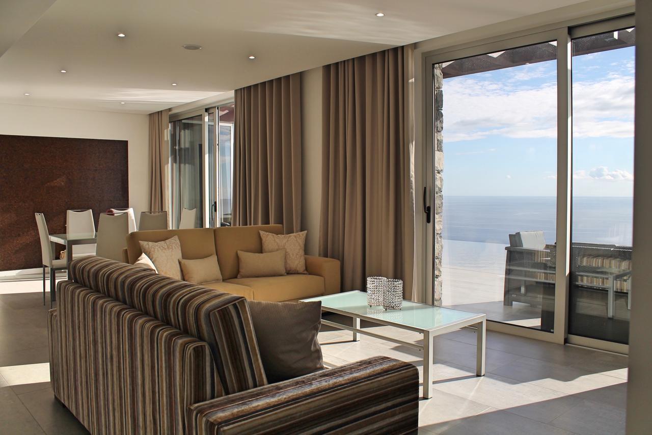 Ourmadeira - Cliffscape, Panoramic Seaviews Villa Estreito Da Calheta Luaran gambar